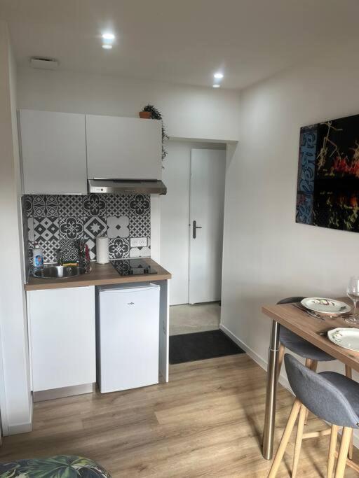 Verdi Studio Cosy Au Calme Parking Gratuit Chasse-sur-Rhône Εξωτερικό φωτογραφία